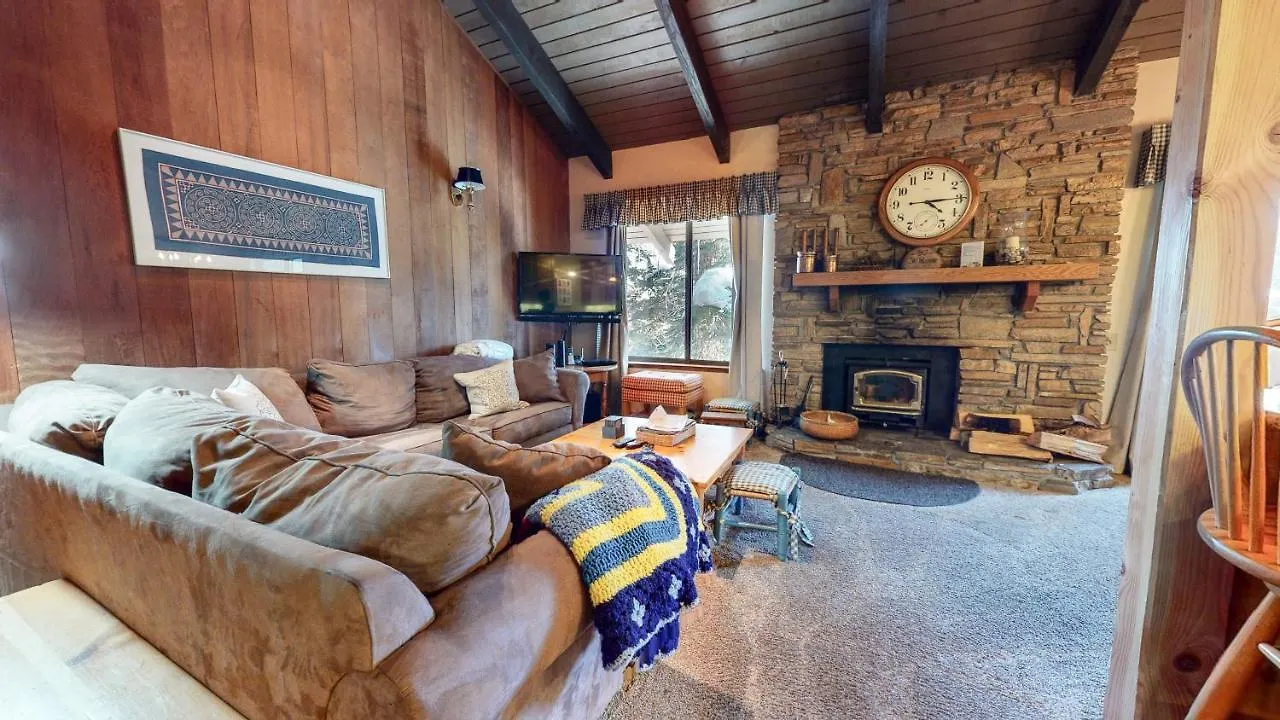 Discover 4 Mammoth Lakes Apartment