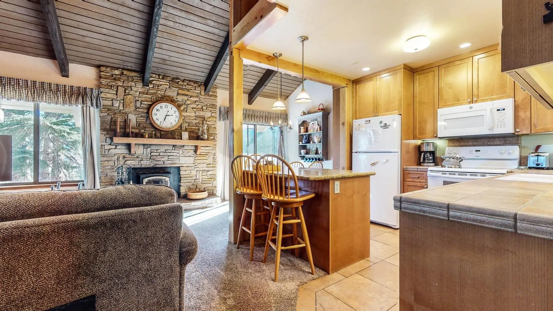 Discover 4 Mammoth Lakes Apartment